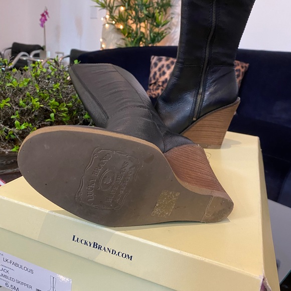 Lucky Brand LK-Fabulous Tumbled Skipper Boot - Picture 3 of 4